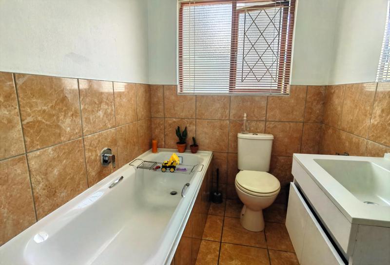 3 Bedroom Property for Sale in Churchill Estate Western Cape